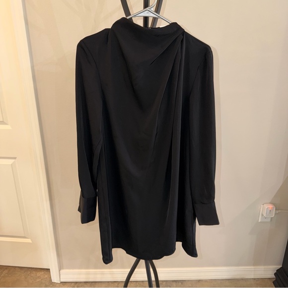 H&M Dresses & Skirts - H&M Black Long-Sleeve Mini Dress Size XS